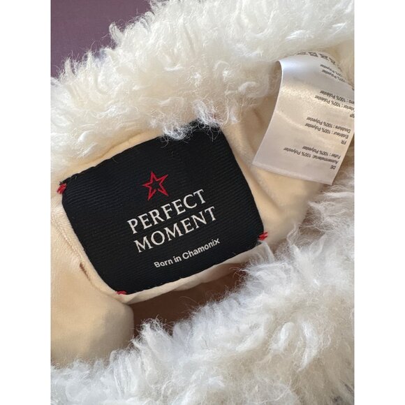 Perfect Moment Faux Shearling Face Scarf in Snow White One Size Neck Warmer - Picture 7 of 8